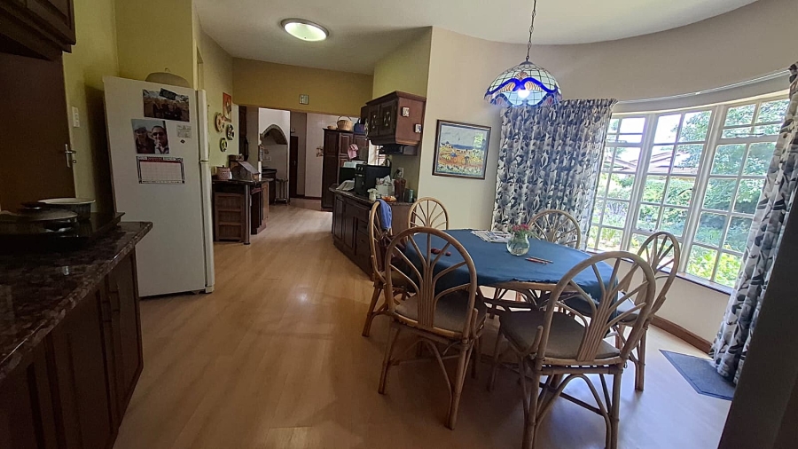 6 Bedroom Property for Sale in Mooivallei Park North West